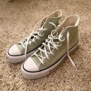 High-top converse